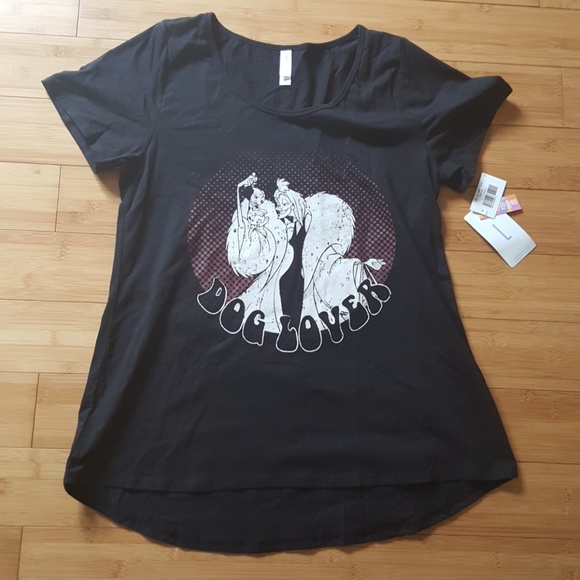 LuLaRoe Tops - NWT LuLaRoe Classic Tee.  Dog Lover. Cruella.